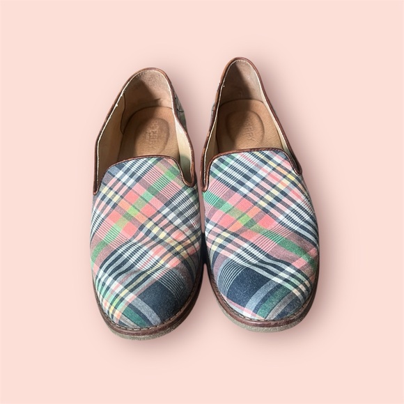 Women’s Pink Plaid Sperry’s - Picture 2 of 4
